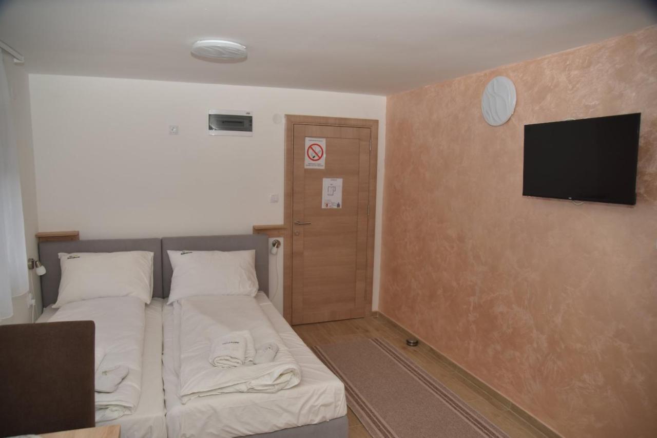 Vila Lux Nedeljkovic Gornja Trepca Čačak Екстериор снимка